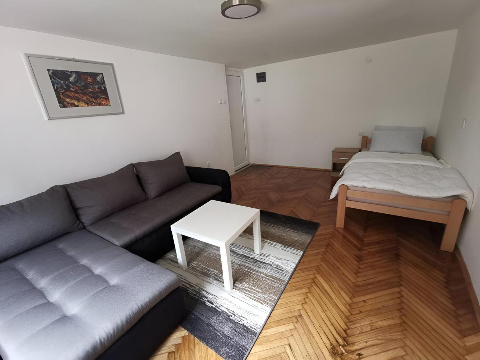 Nov Apartman U Mirnoj Ulici U Centru Beograda Экстерьер фото